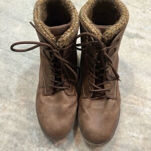 Cliffs by WHITE MOUNTAIN Chocolate Lace-Up Boots